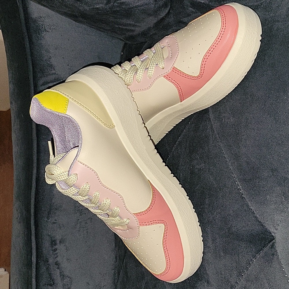NWOT! Meraki tennis shoes